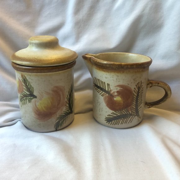 Chatham Pottery Vintage Flower and Pine Creamer and Sugar set - Picture 2 of 11